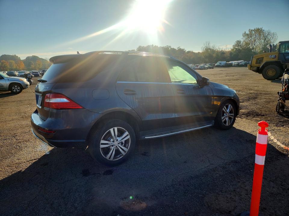 Продажа на аукционе авто 2014 Mercedes-benz Ml, vin: 4JGDA5HB8EA277798, номер лота: 72870556
