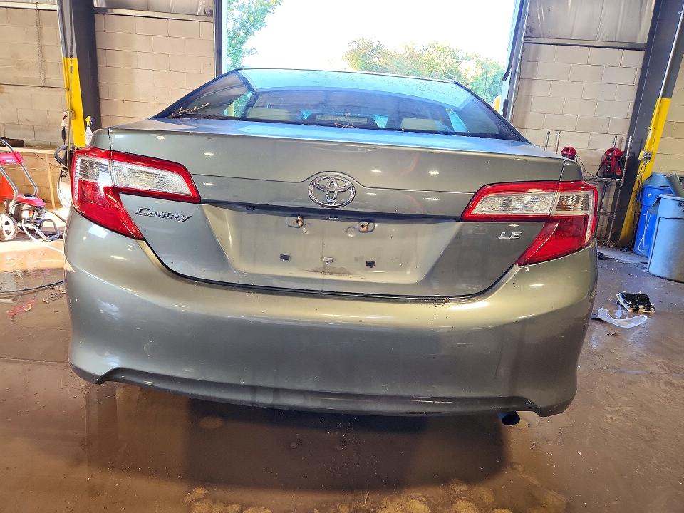 2014 Toyota Camry მანქანა იყიდება აუქციონზე, vin: 4T4BF1FK4ER377485, აუქციონის ნომერი: 71953346