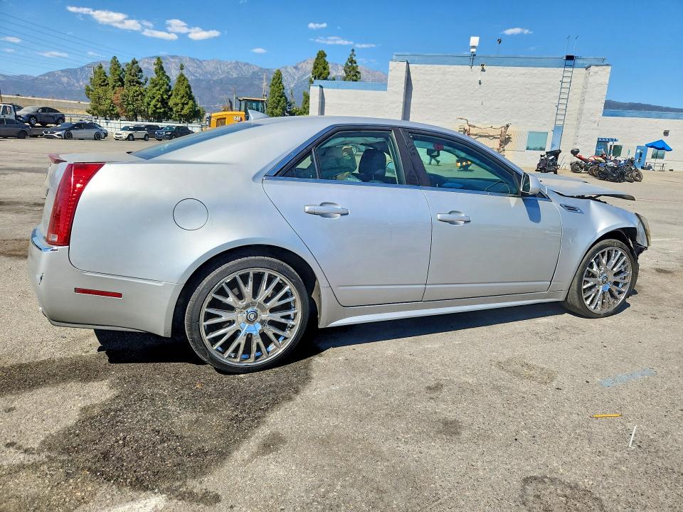 2010 Cadillac Cts მანქანა იყიდება აუქციონზე, vin: 1G6DA5EG8A0117573, აუქციონის ნომერი: 71847866