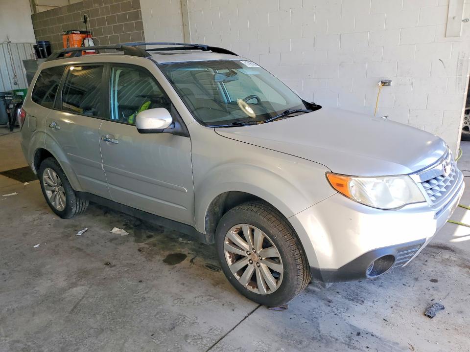 71795196 :رقم المزاد ، JF2SHBDC3BH735952 vin ، 2011 Subaru Forester مزاد بيع