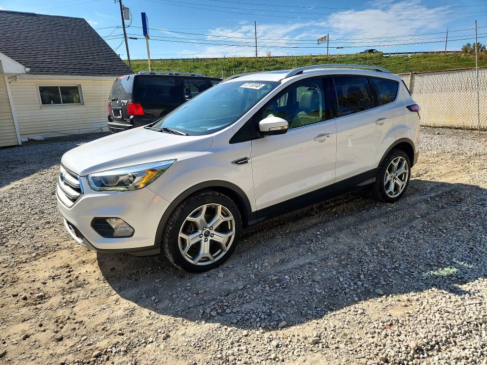 2017 Ford Escape მანქანა იყიდება აუქციონზე, vin: 1FMCU0JD0HUE67521, აუქციონის ნომერი: 72118146