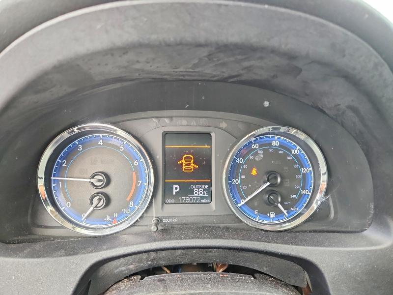 2018 Toyota Corolla მანქანა იყიდება აუქციონზე, vin: 2T1BURHE4JC103608, აუქციონის ნომერი: 70082346