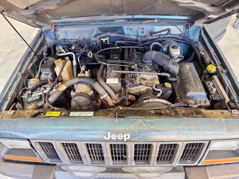 1997 Jeep Cherokee მანქანა იყიდება აუქციონზე, vin: 1J4FJ28S4VL544557, აუქციონის ნომერი: 72413586