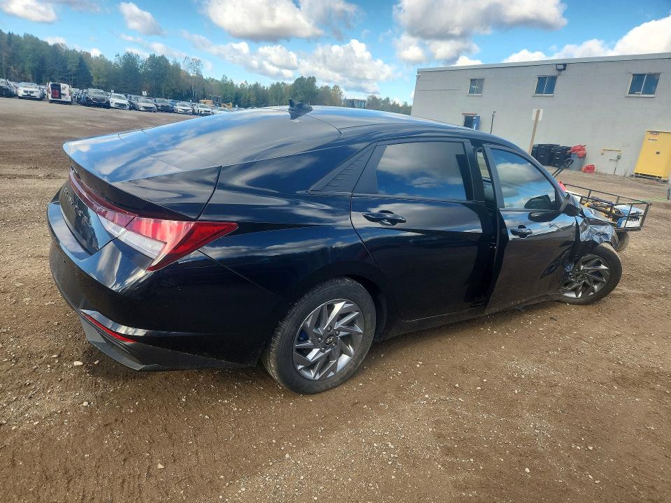 70105146 :رقم المزاد ، KMHLM4AG4NU278674 vin ، 2022 Hyundai Elantra مزاد بيع