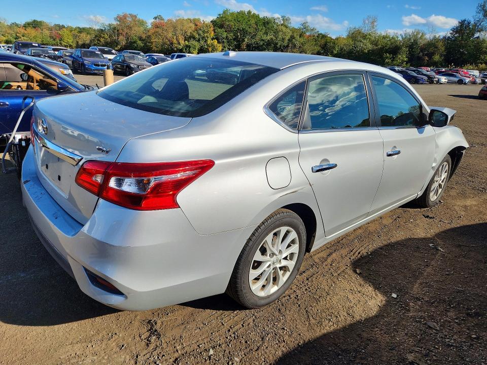 2018 Nissan Sentra მანქანა იყიდება აუქციონზე, vin: 3N1AB7AP8JY286399, აუქციონის ნომერი: 71260266