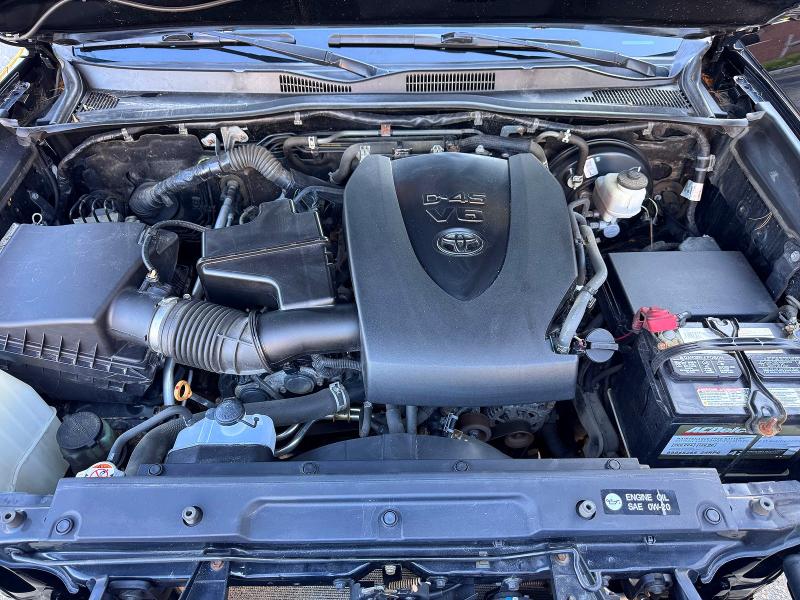 Продаж на аукціоні авто 2018 Toyota Tacoma, vin: 3TMDZ5BN2JM048756, номер лоту: 73183816