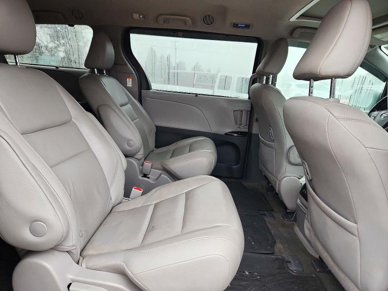 2018 Toyota Sienna მანქანა იყიდება აუქციონზე, vin: 5TDDZ3DCXJS196802, აუქციონის ნომერი: 71671236