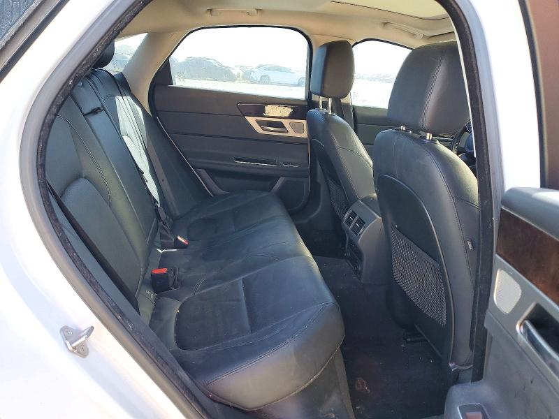 Aukcja sprzedaży 2017 Jaguar Xf, vin: SAJBE4BN8HCY32479, numer aukcji: 72847236