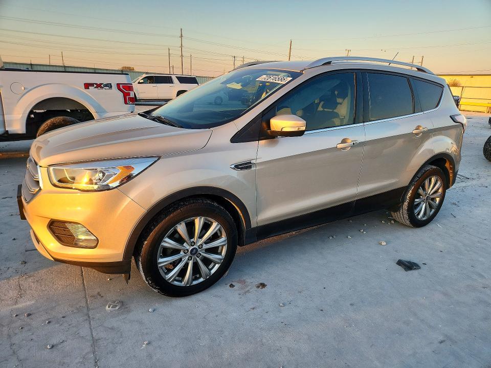 Продаж на аукціоні авто 2017 Ford Escape, vin: 1FMCU0JD3HUE46856, номер лоту: 72616586
