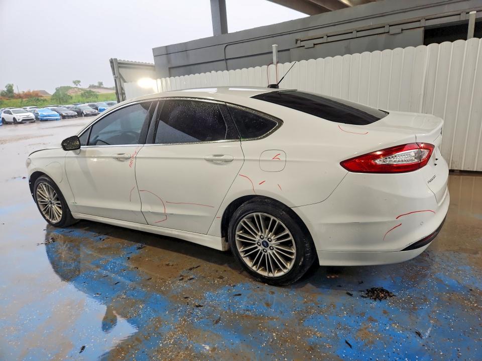 70530446 :رقم المزاد ، 1FA6P0HD8G5130012 vin ، 2016 Ford Fusion مزاد بيع