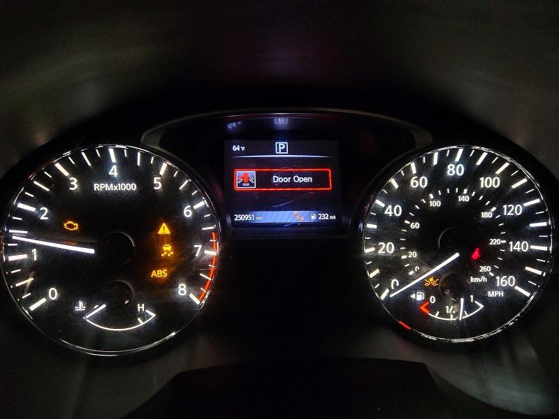 2018 Nissan Altima მანქანა იყიდება აუქციონზე, vin: 1N4AL3APXJC183244, აუქციონის ნომერი: 70478156