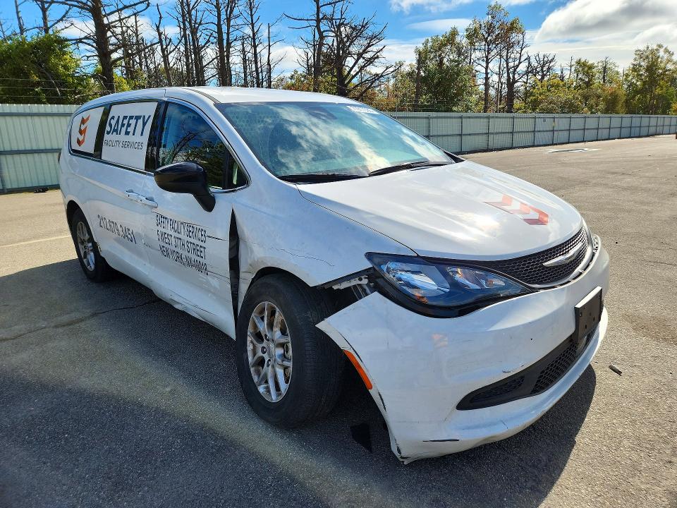 2024 Chrysler Voyager მანქანა იყიდება აუქციონზე, vin: 2C4RC1CG9RR195998, აუქციონის ნომერი: 71917086