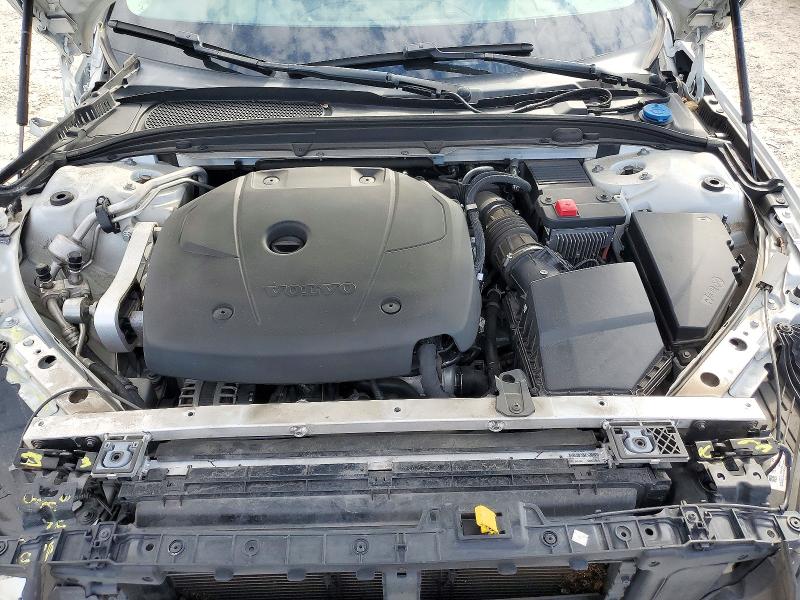 71734656 :رقم المزاد ، 7JRA22TK7KG015601 vin ، 2019 Volvo S60 مزاد بيع