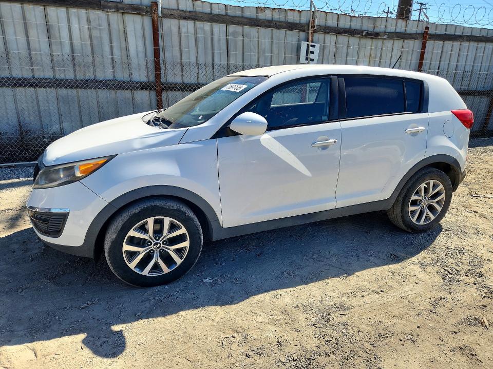 2014 Kia Sportage მანქანა იყიდება აუქციონზე, vin: KNDPB3AC5E7650735, აუქციონის ნომერი: 71694136