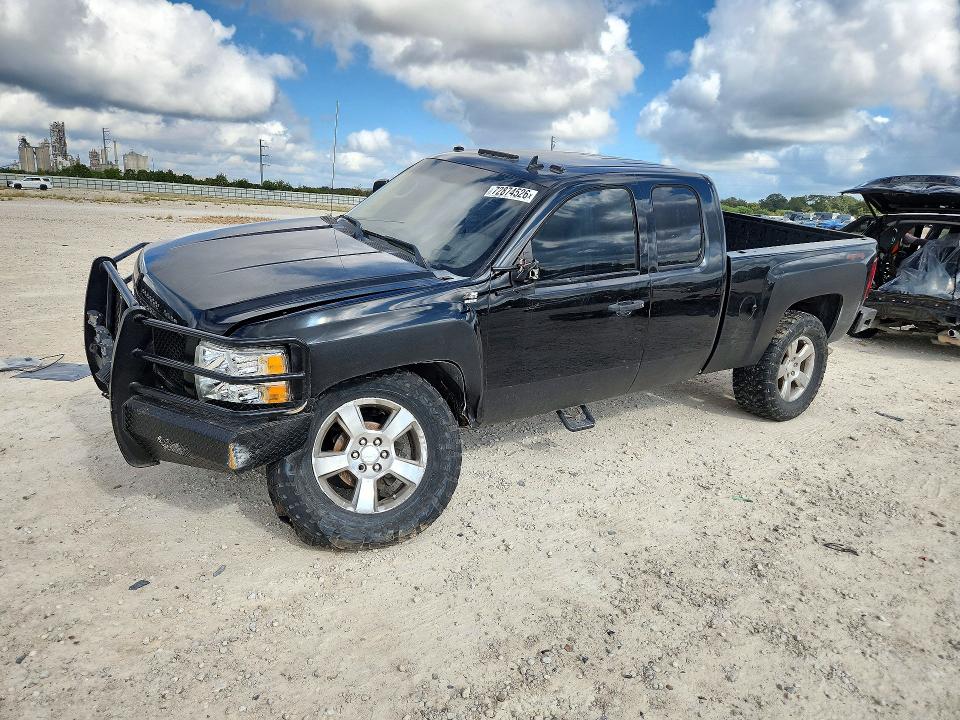 72874526 :رقم المزاد ، 1GCRKSE7XDZ240676 vin ، 2013 Chevrolet Silverado مزاد بيع