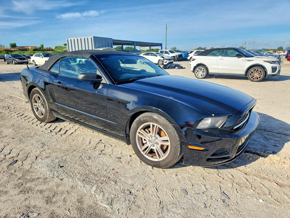 Продаж на аукціоні авто 2014 Ford Mustang, vin: 1ZVBP8EM2E5227163, номер лоту: 70630216
