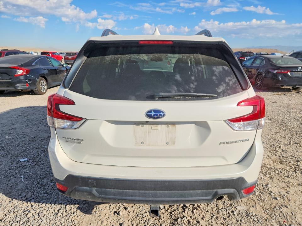 Продажа на аукционе авто 2021 Subaru Forester, vin: JF2SKAFC4MH429693, номер лота: 72031486