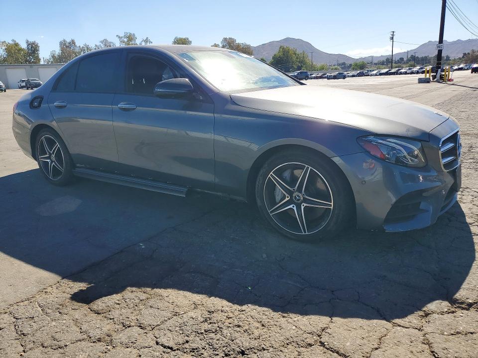 71377936 :رقم المزاد ، WDDZF8DBXLA722662 vin ، 2020 Mercedes-benz E مزاد بيع