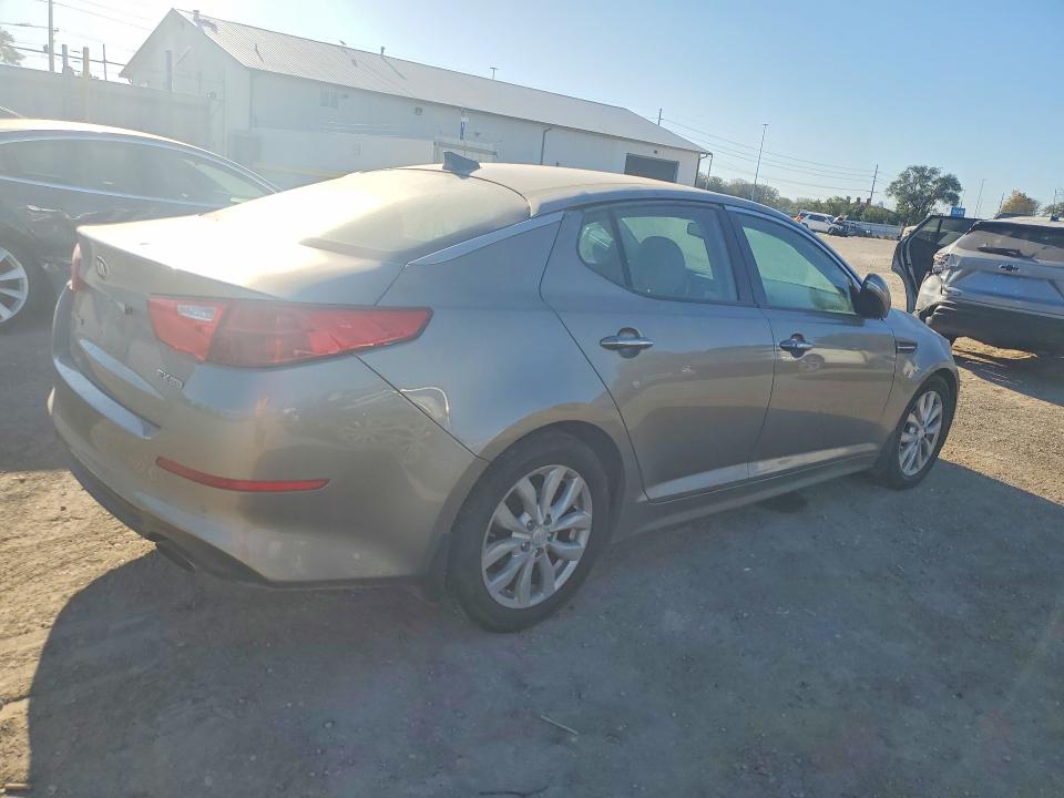 2015 Kia Optima მანქანა იყიდება აუქციონზე, vin: 5XXGN4A74FG426994, აუქციონის ნომერი: 71324426