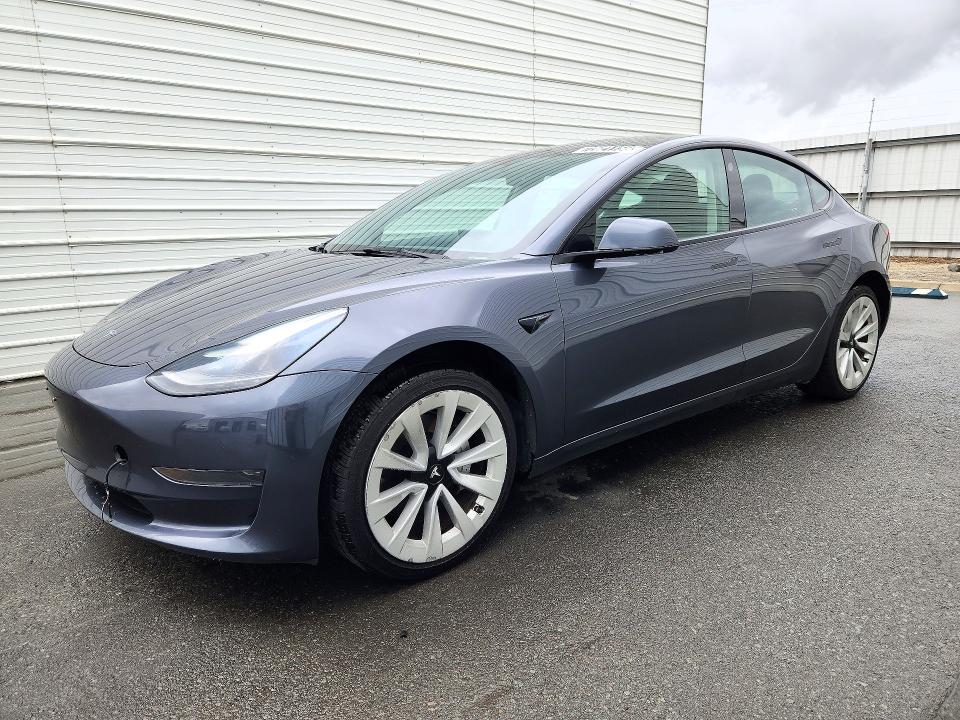 Продажа на аукционе авто 2023 Tesla Model 3, vin: 5YJ3E1EA5PF447134, номер лота: 72621156