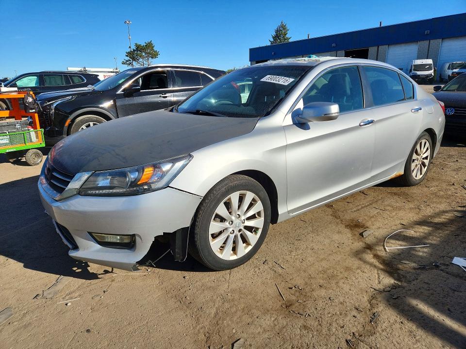 2013 Honda Accord მანქანა იყიდება აუქციონზე, vin: 1HGCR2F88DA193088, აუქციონის ნომერი: 69003216