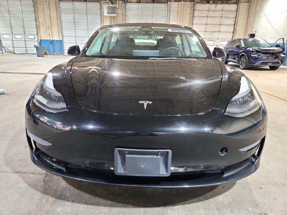 Продажа на аукционе авто 2022 Tesla Model 3, vin: 5YJ3E1EB0NF286827, номер лота: 72379496
