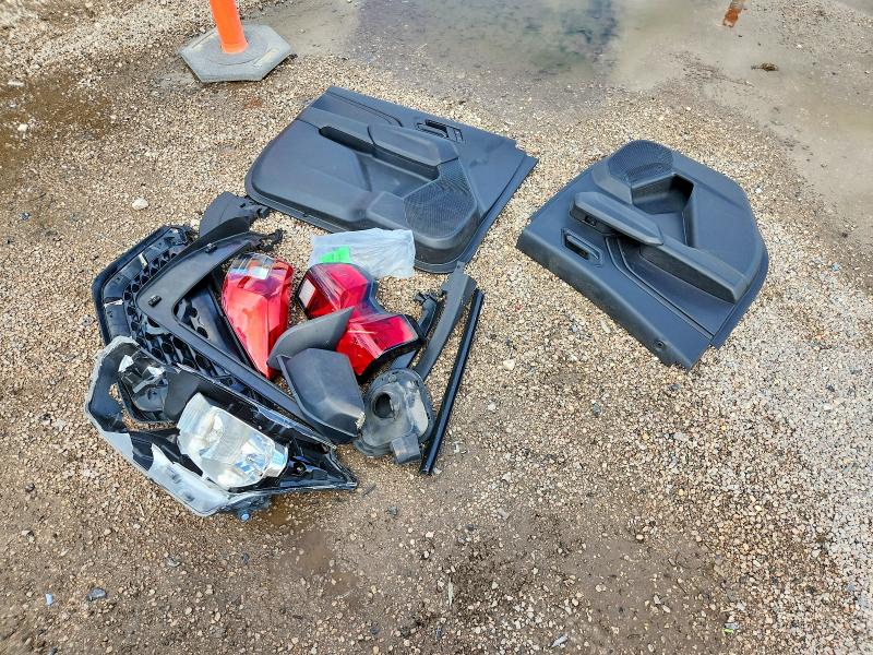 70648686 :رقم المزاد ، 1GCPSBEK5S1154229 vin ، 2025 Chevrolet Colorado مزاد بيع