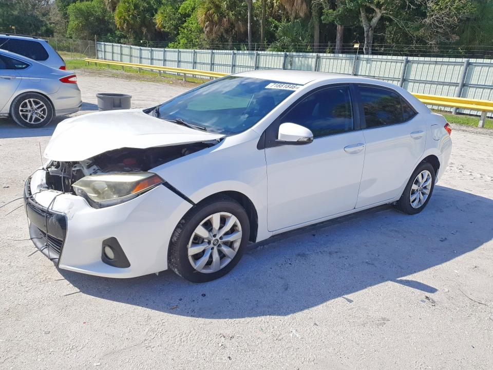 Auction sale of the 2015 Toyota Corolla, vin: 5YFBURHE0FP332679, lot number: 71881846