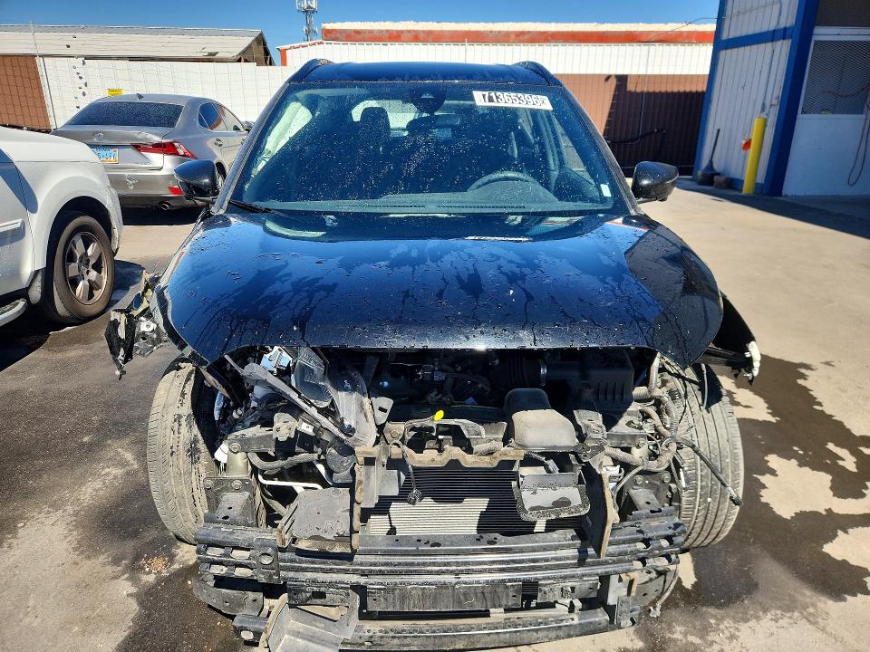 2024 Nissan Kicks მანქანა იყიდება აუქციონზე, vin: 3N1CP5DV2RL525110, აუქციონის ნომერი: 71365396