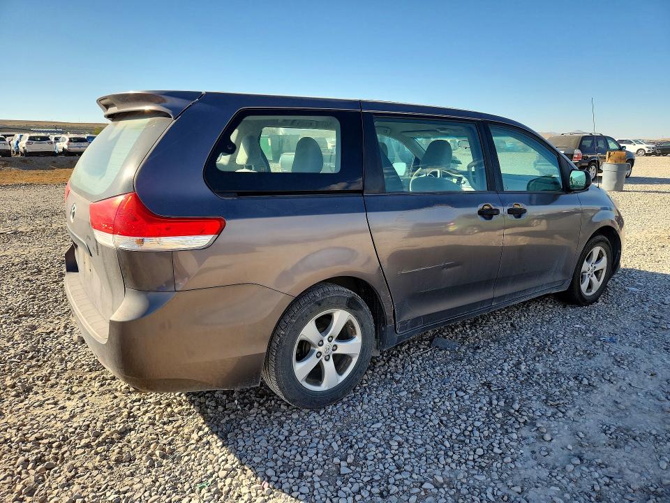 Продаж на аукціоні авто 2013 Toyota Sienna, vin: 5TDZK3DC4DS296408, номер лоту: 71826606