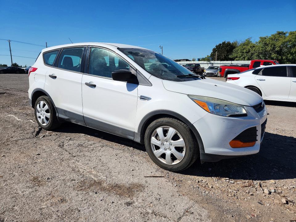 Продажа на аукционе авто 2016 Ford Escape, vin: 1FMCU0F79GUA03323, номер лота: 71659216