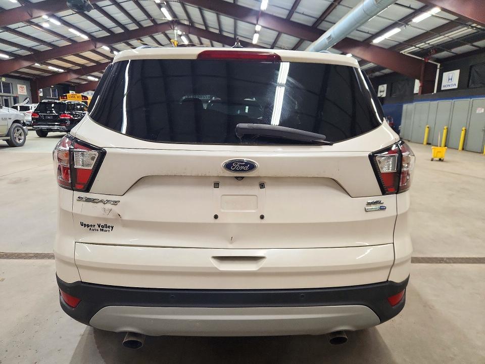Продажа на аукционе авто 2018 Ford Escape, vin: 1FMCU9HD0JUB57997, номер лота: 72881976