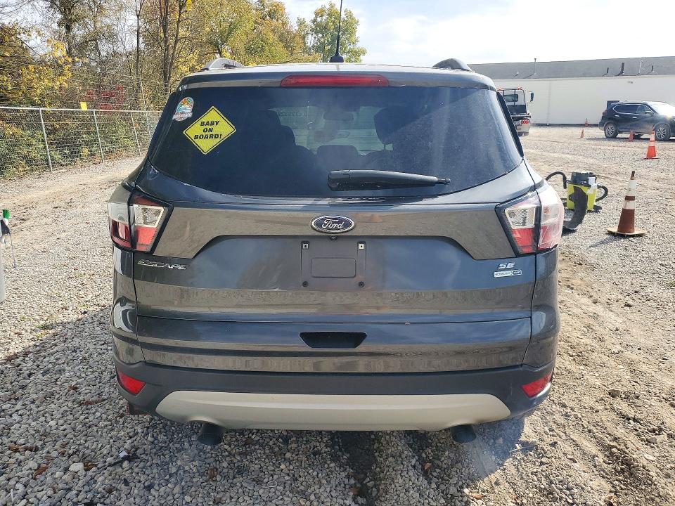 Продажа на аукционе авто 2018 Ford Escape, vin: 1FMCU9GD0JUB81024, номер лота: 72832806