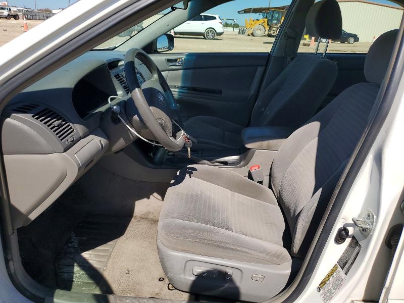 2005 Toyota Camry მანქანა იყიდება აუქციონზე, vin: 4T1BE32K95U393230, აუქციონის ნომერი: 71744296