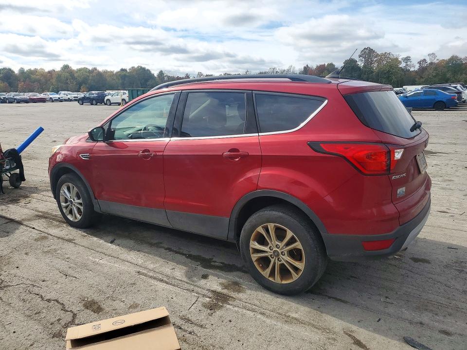 2019 Ford Escape მანქანა იყიდება აუქციონზე, vin: 1FMCU9HD3KUA39556, აუქციონის ნომერი: 72729006