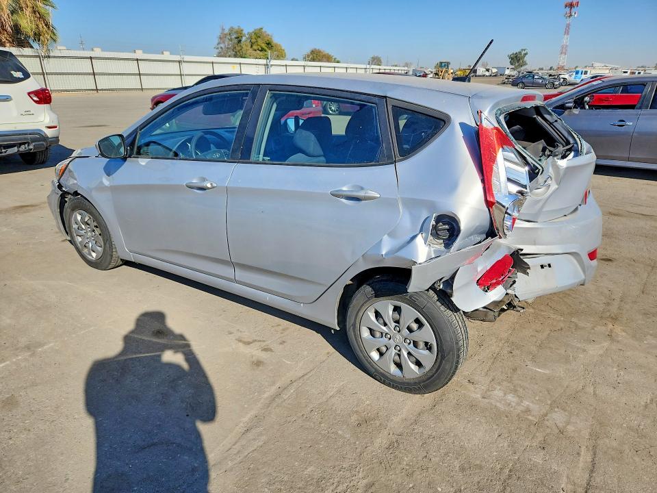 2017 Hyundai Accent მანქანა იყიდება აუქციონზე, vin: KMHCT5AE1HU301565, აუქციონის ნომერი: 71214936
