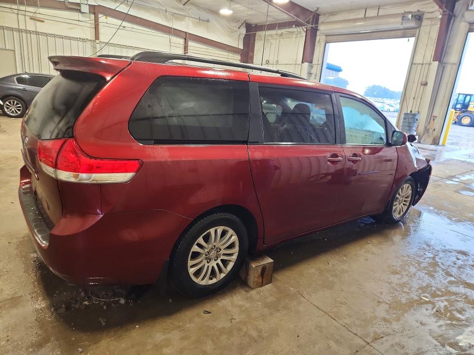 Продажа на аукционе авто 2011 Toyota Sienna, vin: 5TDYK3DC0BS130332, номер лота: 70236316