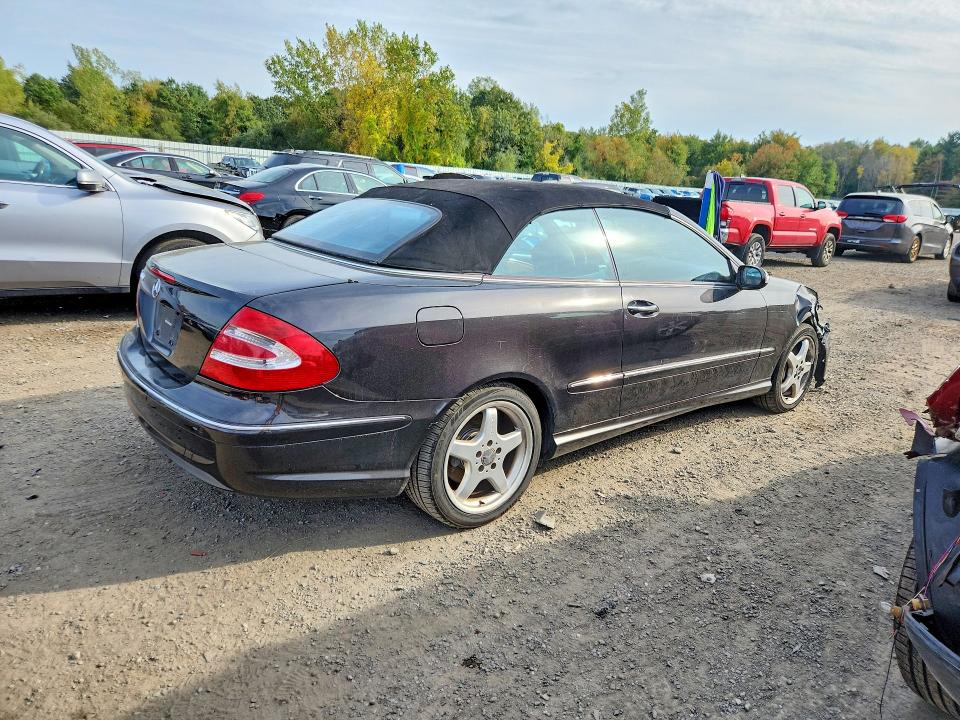 71373136 :رقم المزاد ، WDBTK75G54T032516 vin ، 2004 Mercedes-benz Clk مزاد بيع
