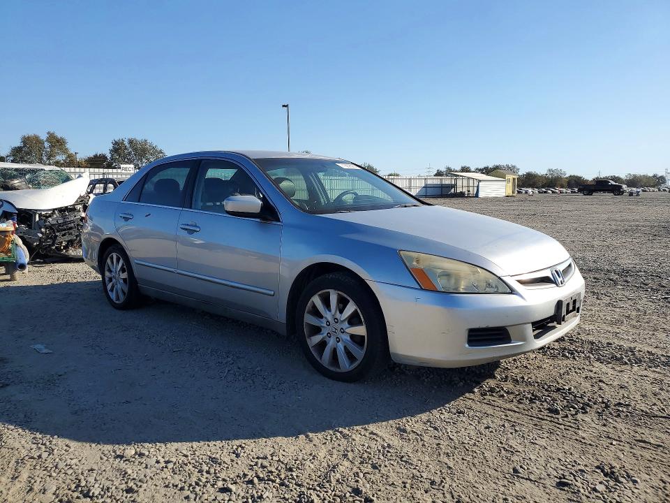 Продажа на аукционе авто 2007 Honda Accord, vin: 1HGCM66407A032404, номер лота: 71889696
