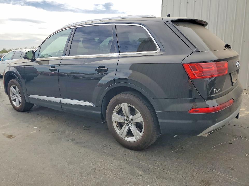71450746 :رقم المزاد ، WA1LHAF71HD039193 vin ، 2017 Audi Q7 مزاد بيع