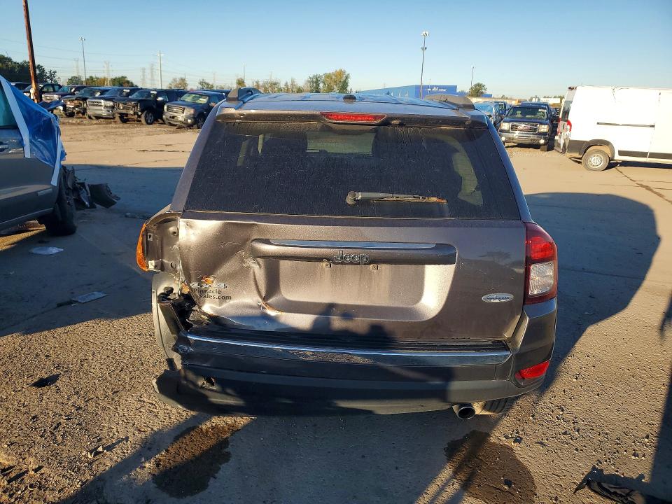 Auction sale of the 2017 Jeep Compass, vin: 1C4NJDEB8HD192700, lot number: 71669246