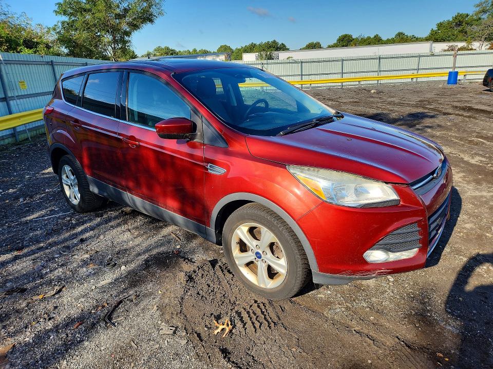 70780786 :رقم المزاد ، 1FMCU9GX3EUE05810 vin ، 2014 Ford Escape مزاد بيع