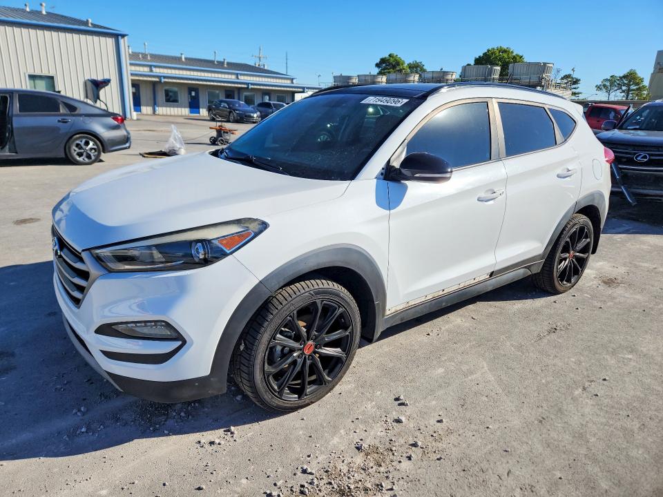 2017 Hyundai Tucson მანქანა იყიდება აუქციონზე, vin: KM8J33A21HU550448, აუქციონის ნომერი: 71949096