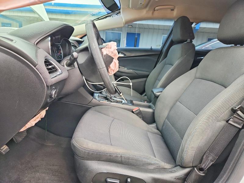 72008836 :رقم المزاد ، 1G1BE5SMXJ7106156 vin ، 2018 Chevrolet Cruze مزاد بيع