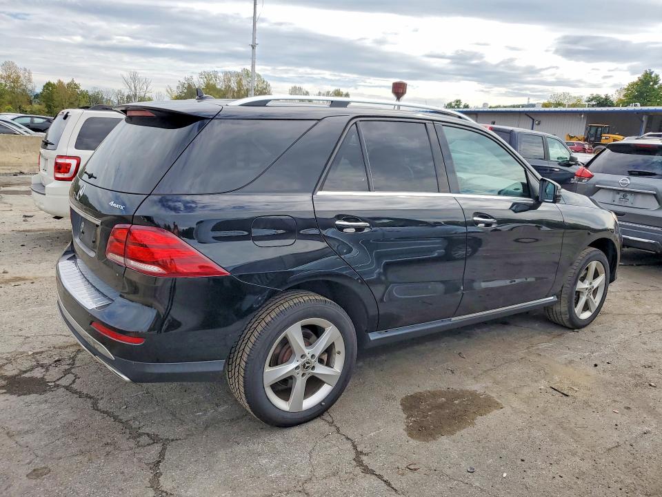 Продажа на аукционе авто 2017 Mercedes-benz Gle, vin: 4JGDA5HB3HA934544, номер лота: 71444776