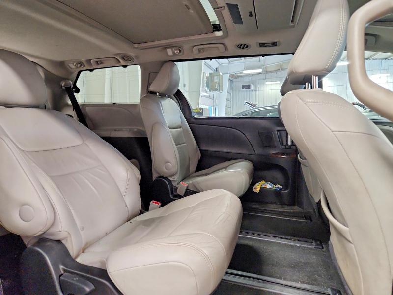 Продажа на аукционе авто 2017 Toyota Sienna, vin: 5TDDZ3DC2HS166770, номер лота: 71042476