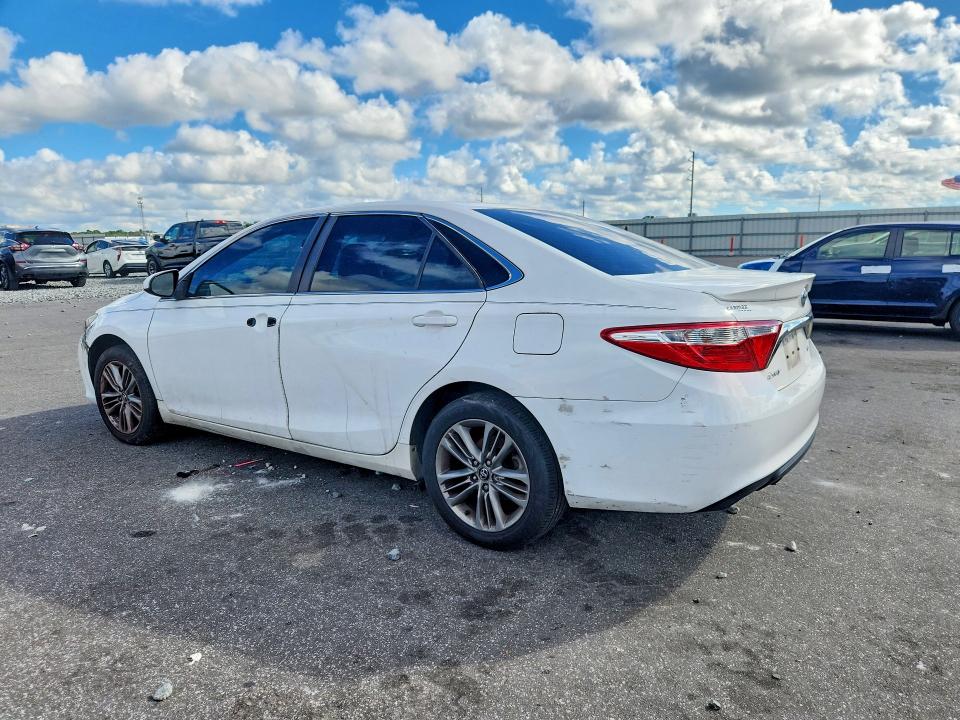 2017 Toyota Camry მანქანა იყიდება აუქციონზე, vin: 4T1BF1FK2HU339588, აუქციონის ნომერი: 71079436