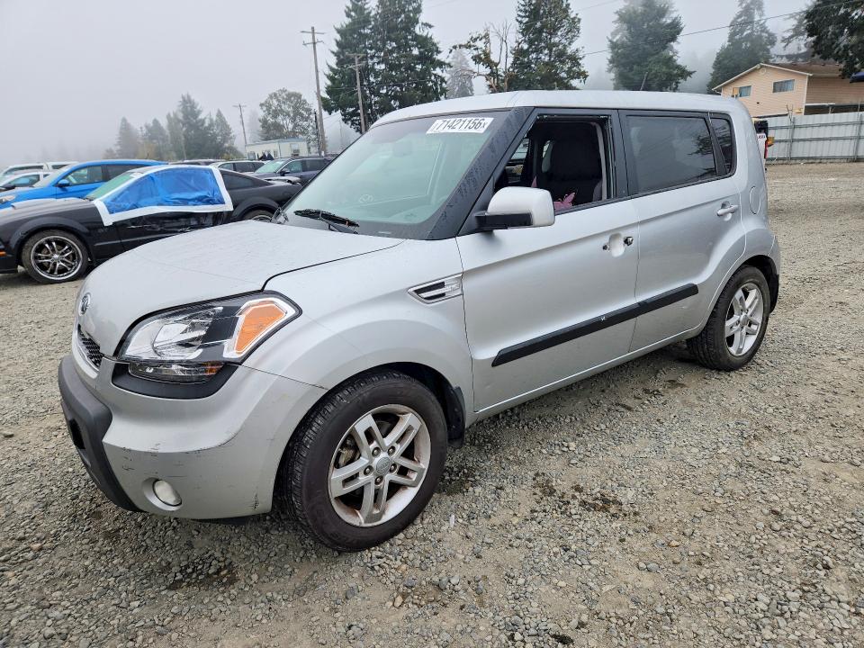 71421156 :رقم المزاد ، KNDJT2A29B7266487 vin ، 2011 Kia Soul مزاد بيع