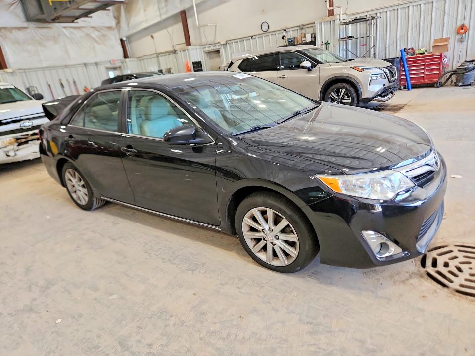 71599916 :رقم المزاد ، 4T1BK1FK8CU507660 vin ، 2012 Toyota Camry مزاد بيع