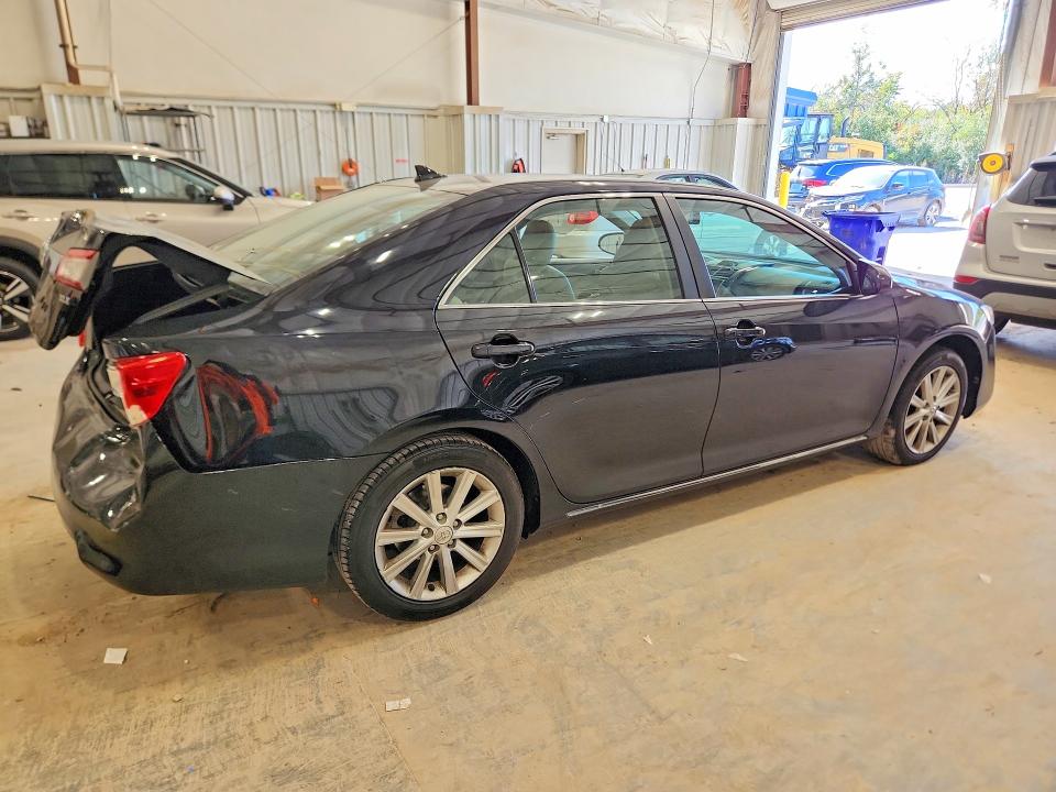 71599916 :رقم المزاد ، 4T1BK1FK8CU507660 vin ، 2012 Toyota Camry مزاد بيع